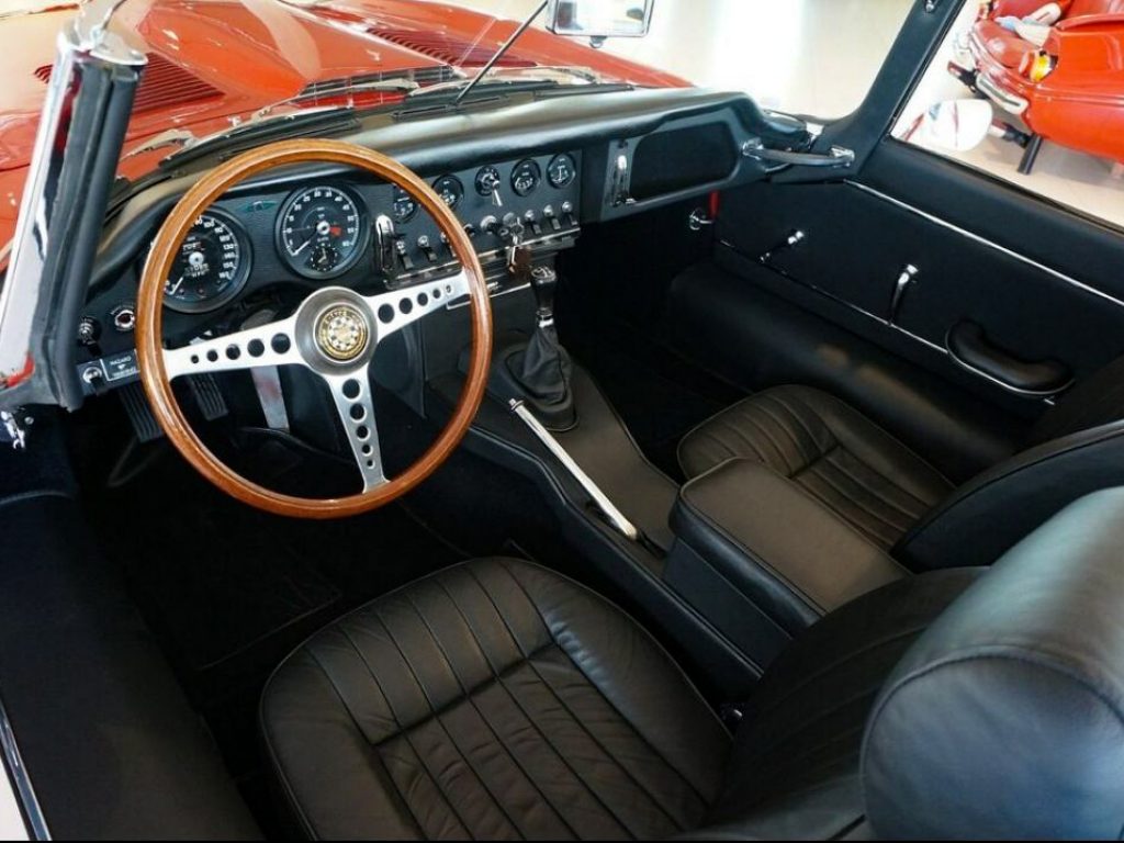 Jagurar E Type 10