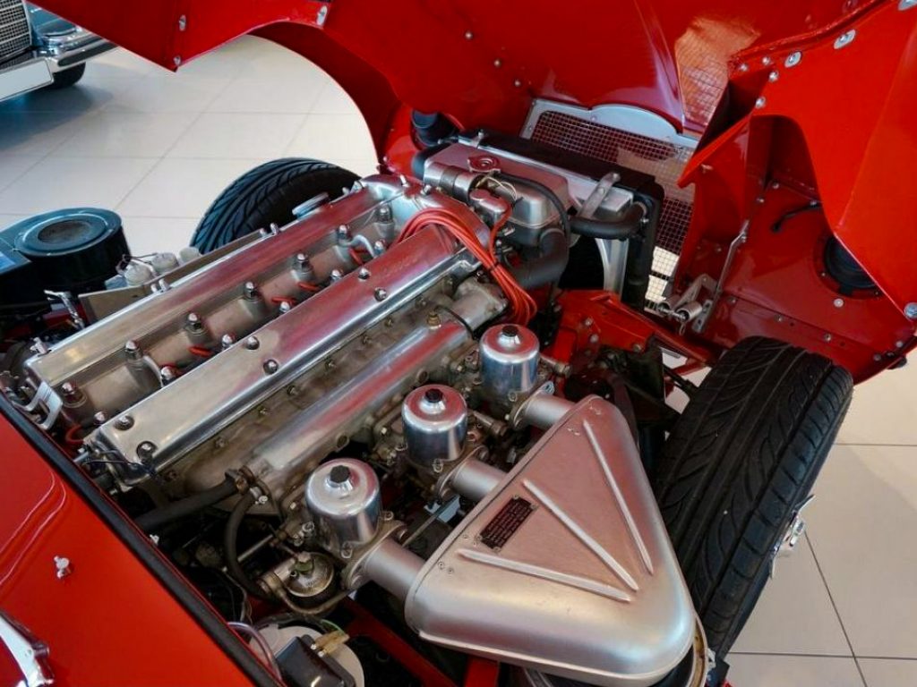 Jagurar E Type 13