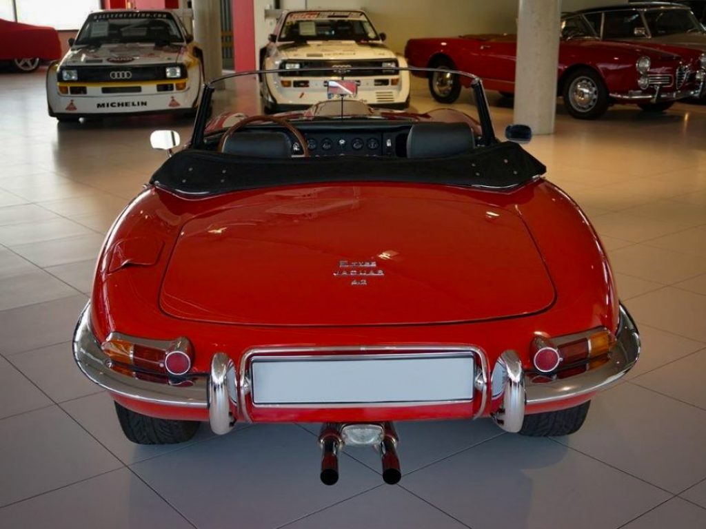 Jagurar E Type 6